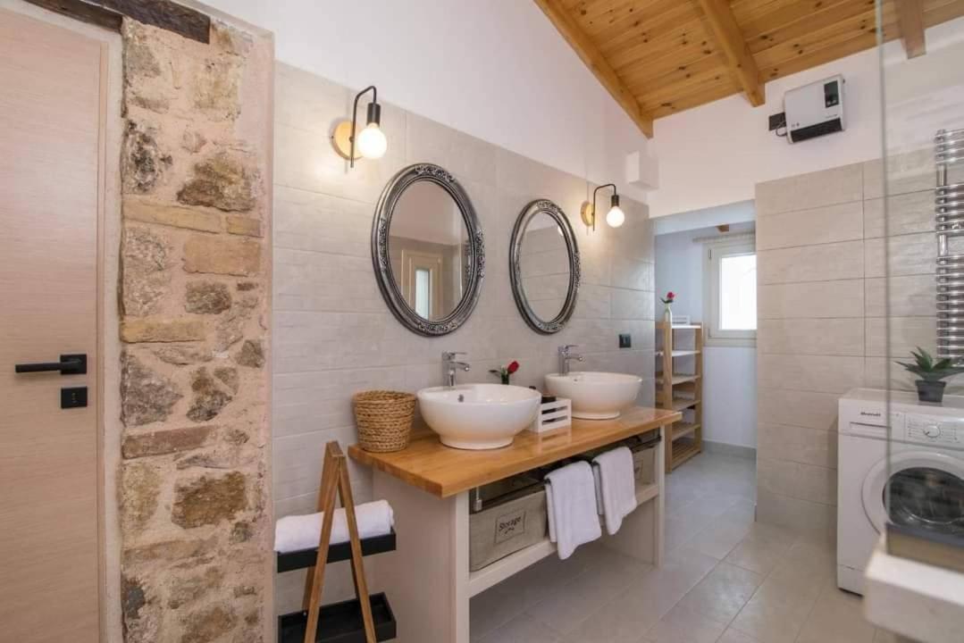 Nikolas Est 1773 Villa Áno Korakiána Esterno foto