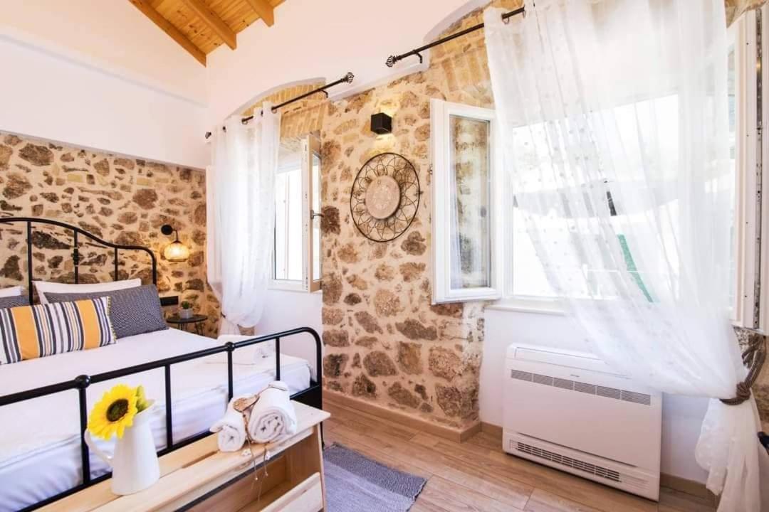 Nikolas Est 1773 Villa Áno Korakiána Esterno foto